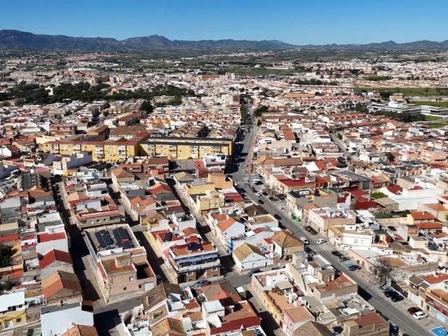 Amplio piso con ascensor en Cartagena