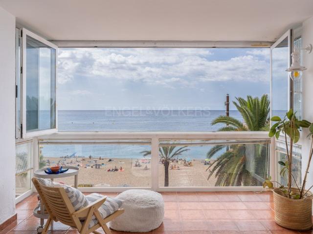 Amplio piso con vistas frontales al mar 117m² Lloret de Mar