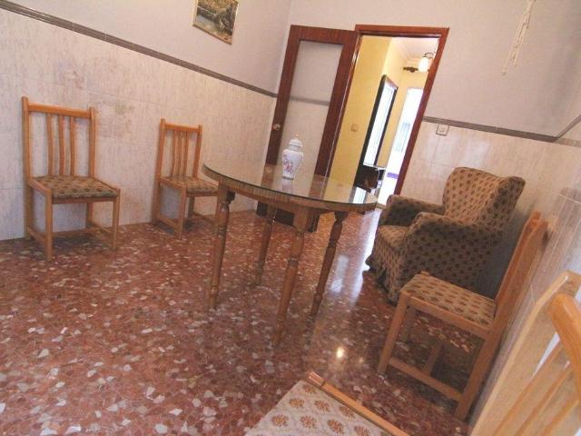 AMPLIO PISO DE 4 DORMTIORIOS CON 2 BAÑOS Y 132 M2, EN RUTE