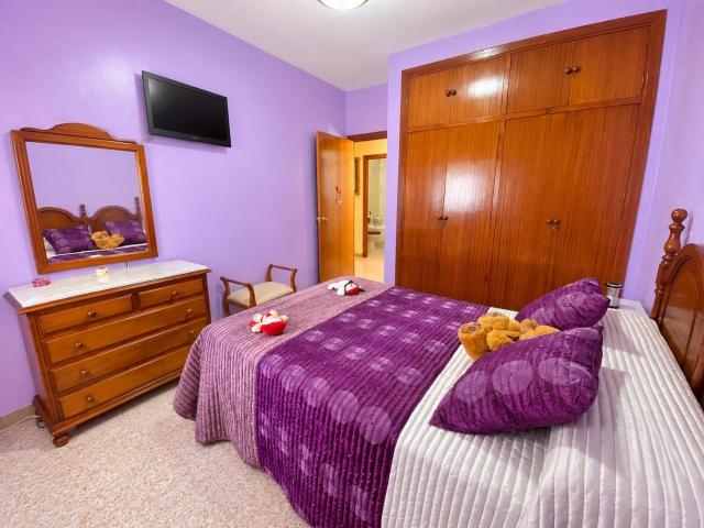 Amplio piso de 4 dormitorios con terraza en Calle San Antonio – Alcalá de los Gazules