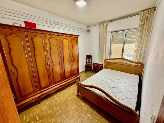 AMPLIO PISO DE 4 DORMITORIOS Y DOS BAÑOS CON ASCENSOR