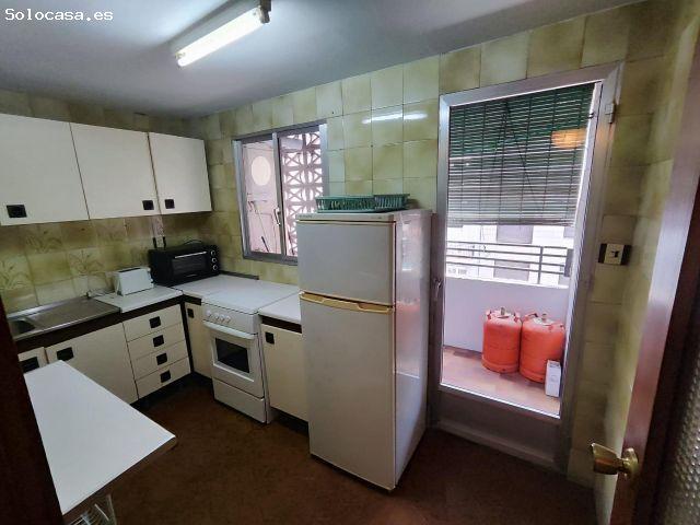Amplio piso de 1 dormitorio con terraza junto a Hipercor – Arabial, Granada