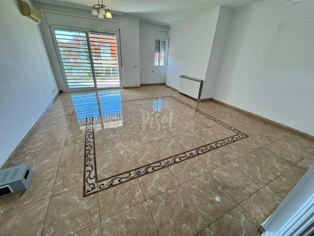 ¡Amplio piso de 3 habitaciones en Gavà, junto al Parc Arqueològic Mines de Gavà!