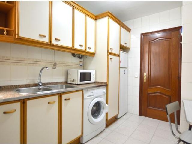# Amplio piso de 3 habitaciones junto a la URV | Vivienda habitual con preferencia para estudiantes