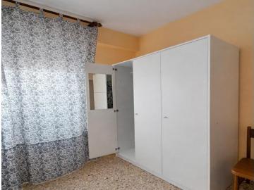 Amplio Piso de Alquiler en Zapillo, Almería Ideal para Estudiantes