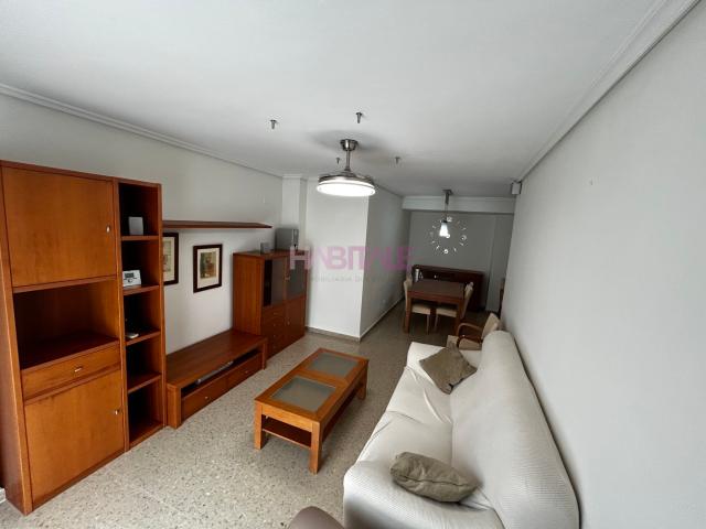 Amplio piso de alquiler en Aldaia — 3 HABITACIONES, 2 BAÑOS, GARAJE Y TRASTERO