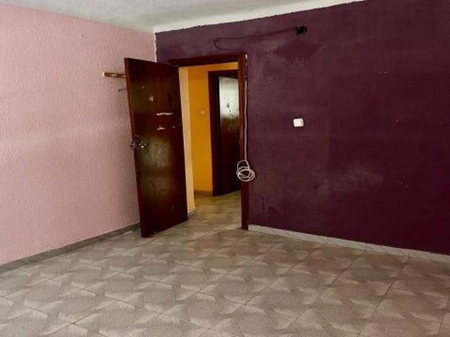 Amplio Piso en Venta en Los Ángeles, Alicante €110.000