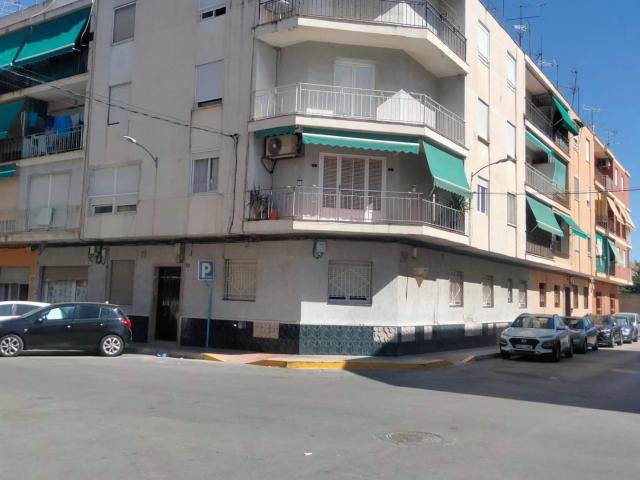 Amplio Piso en Venta en Novelda ahora en SUBASTA
