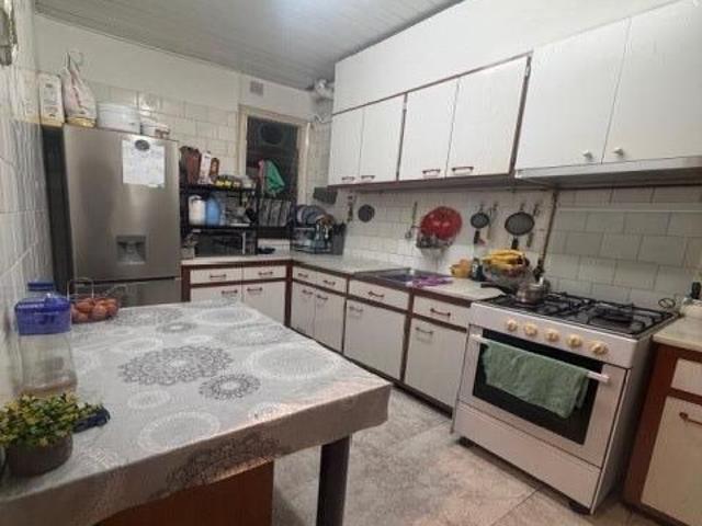 Amplio Piso en Venta en Rambla Ferran, Lleida Oportunidad de Reforma