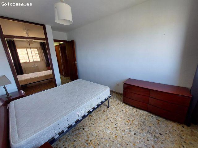 Amplio Piso en Zona Universitaria con Garaje y Trastero