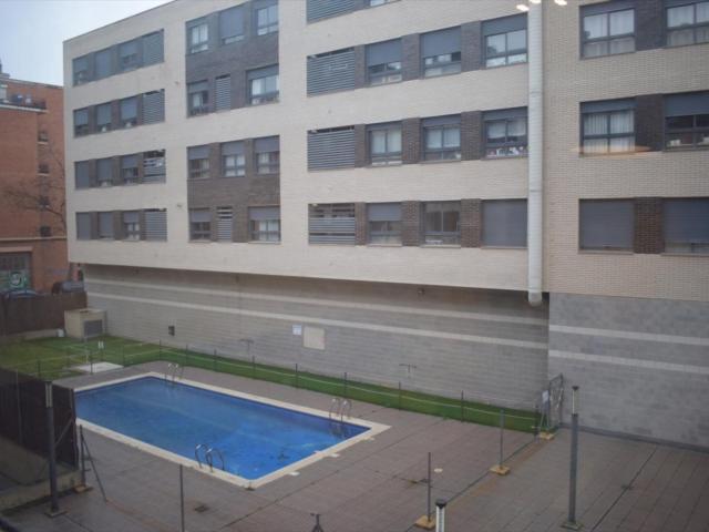 Amplio piso en alquiler de 65 m² en Zona Utrillas, ideal para tu comodidad