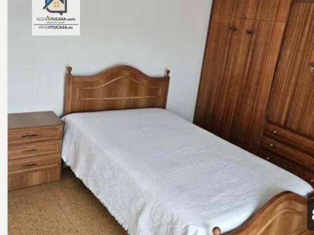 Amplio Piso en Alquiler en Cardenal Cisneros