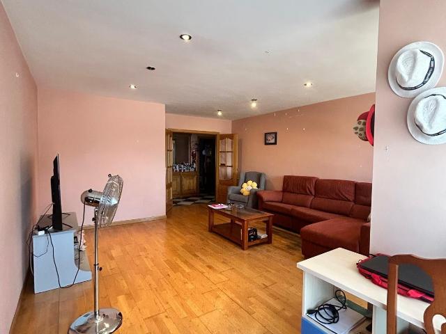 Amplio Piso en el Camino de Santiago Cacabelos por 149.900€
