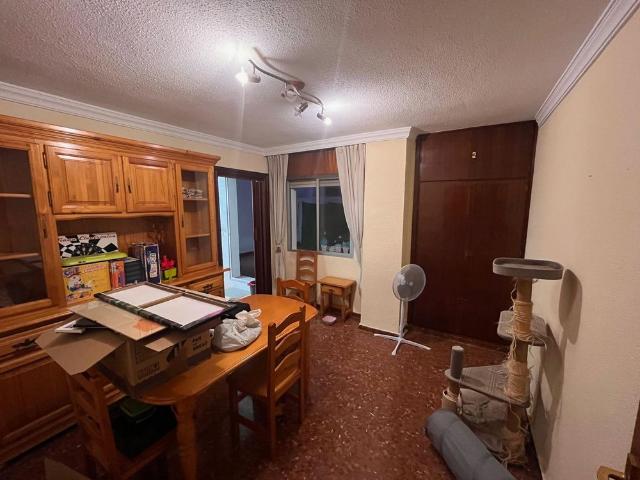 Amplio piso en Málaga