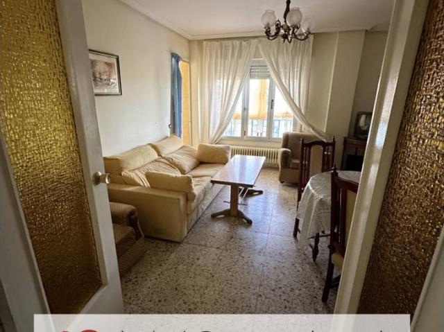 Amplio piso en Mayorga, Tierra de Campos, en la provincia de Valladolid