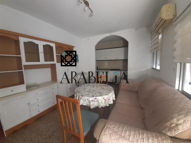¡Oportunidad en Ollerías! Encantador piso de 2 dormitorios en Córdoba