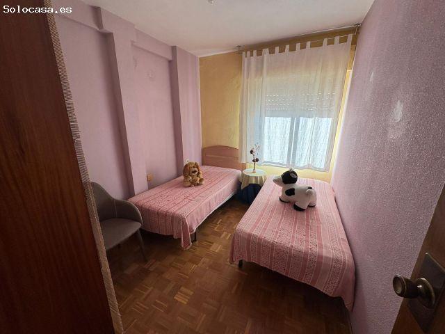 Amplio Piso Estudiantil en el Corazón de Cáceres