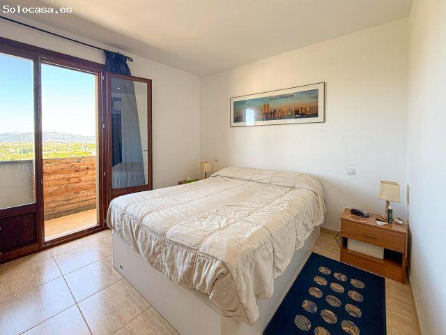 Amplio Piso Seminuevo con Vistas Panorámicas y Garaje Incluido