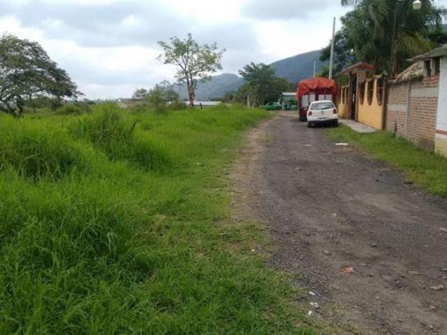 Amplio terreno en Chavarrillo