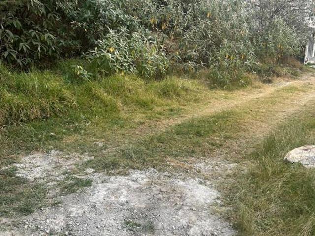 Amplio terreno en privada