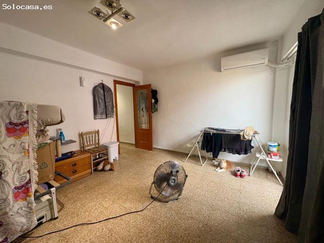 Amplio y acogedor piso en Silla, SIN ASCENSOR por €135.000