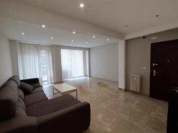 Amplio y Céntrico Piso de Oportunidad en el Corazón de la Ciudad