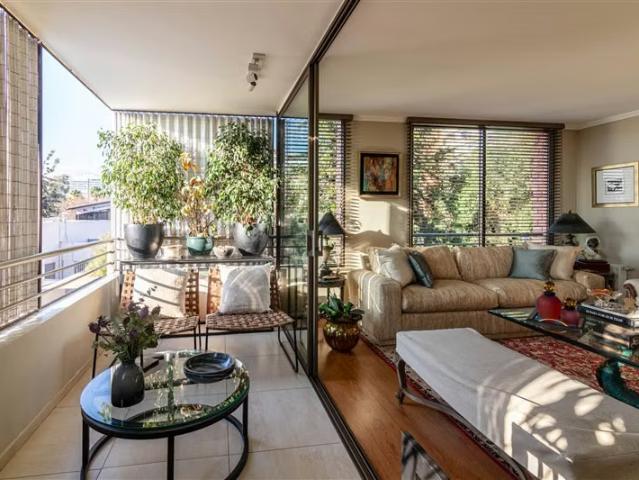 Amplio y elegante dpto en Las Condes Gran potencial de 3D | 2 dormitorios por 11000.00 en Las Condes