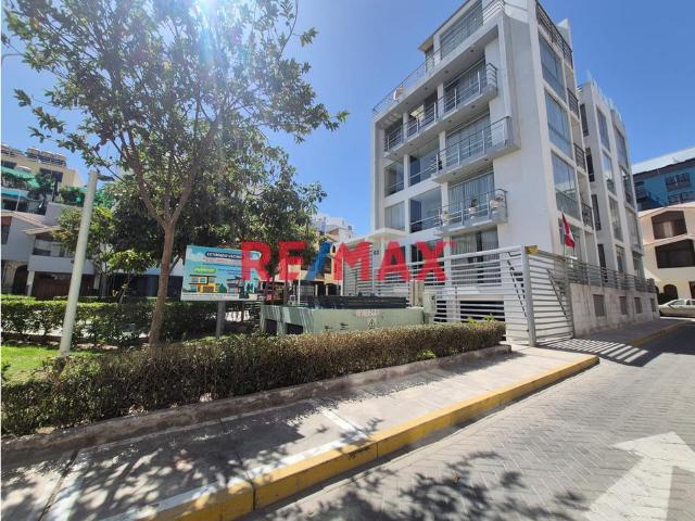 Amplio Y Exclusivo Departamento De 3 Habitaciones En Cayma