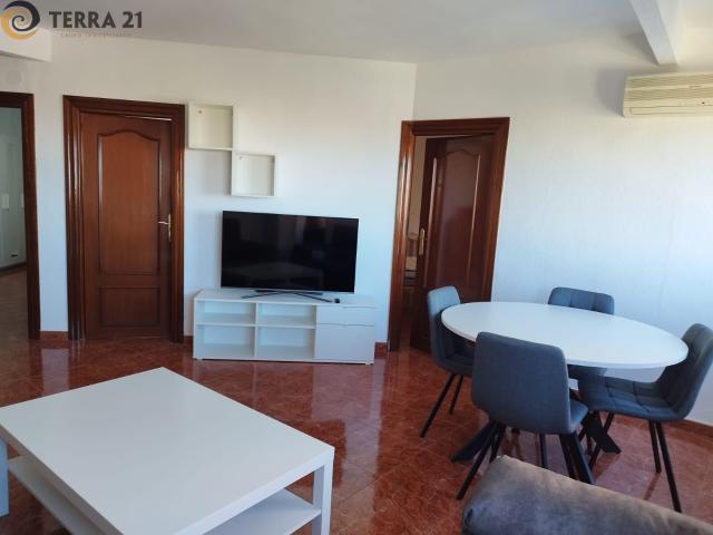 Vivienda de 4 habitaciones para chicas estudiantes