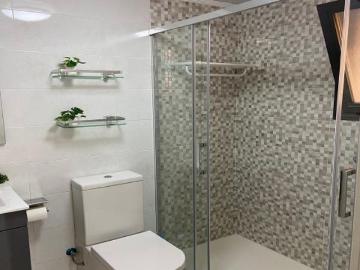 Amplio y Moderno Apartamento en Torre del Mar Disponible para Alquiler Septiembre a Junio