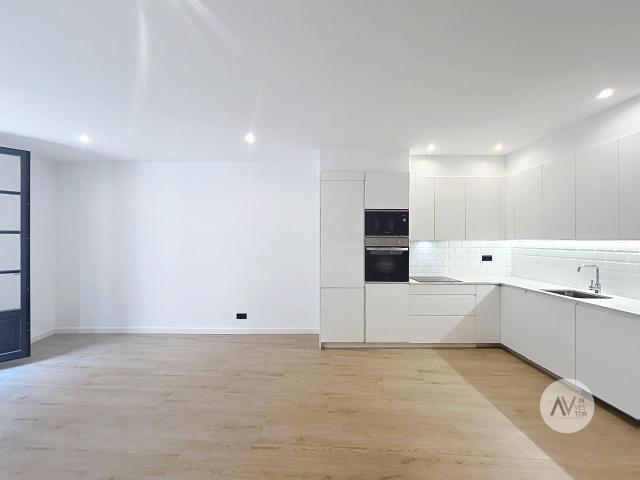 Amplio y Moderno Apartamento Reformado en El Raval, Barcelona