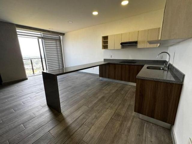 Amplio y moderno departamento en Venta o Renta, 3 recámaras. Excelente estado