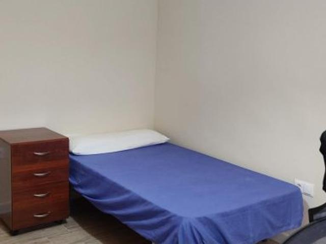 Amplio y Moderno Piso en la Zona Universitaria de Jaén Ideal para Estudiantes