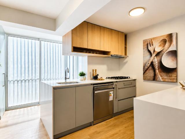 Amplio Y Moderno / Venta Departamento El Golf | 2 dormitorios por 11150.00 en Las Condes