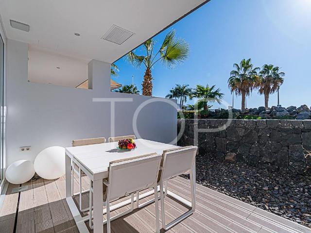 Amplio y soleado apartamento de un dormitorio en venta en Ba. 65m² Playa de los cristianos