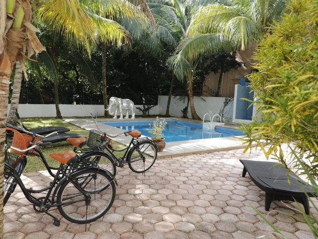 AMPLIOS ESPACIOS CASA EN PLAYACAR CON ALBERCA PRIVADA