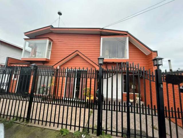Amplia casa 4D/3B en VILLA ANTIHUAL 1641 | dormitorios por 170000. 00 en Puerto Montt