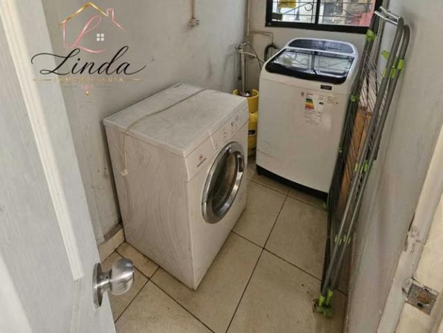 Amplia Casa 5D 4B con 2 Estacionamientos 1786 | dormitorios por 130000. 00 en Linares
