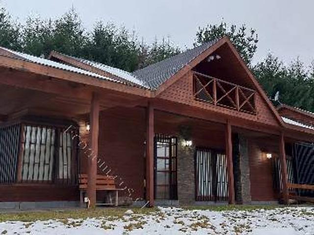 Amplia Casa 7D+4B en Cond. entre Villarrica y Pucon