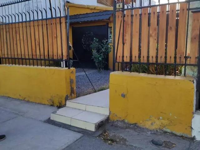 Amplia casa 1 piso. metro ciudad del niño