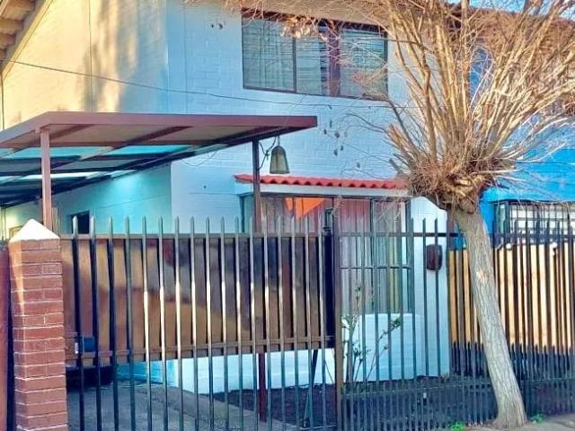 Amplia Casa 2d 1b En Colina