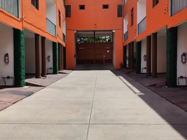 Amplia casa ubicada en zona norte