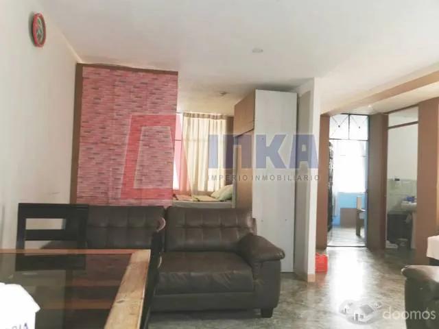 AMPLIA CASA UBICADA EN ZONA TRANQUILA Y SEGURA DE LA MOLINA