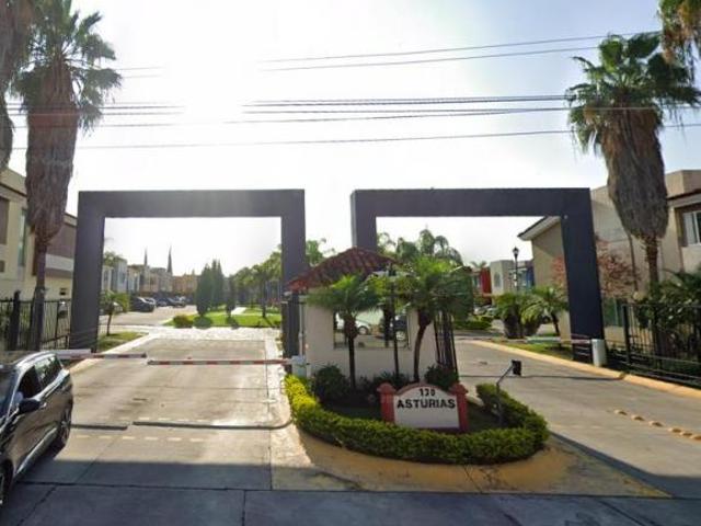 AMPLIA CASA A MITAD DE PRECIO EN NUEVA GALICIA CERCA DEL CLUB DE GOLF SANTA ANITA
