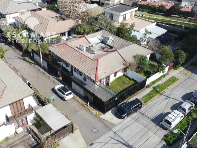 Amplia Casa A Una Cuadra De Manquehue Con Martín De Zamora