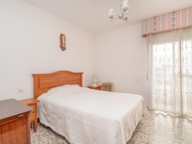 Amplia Casa Adosada de 4 Dormitorios en el Casco Antiguo de Estepona