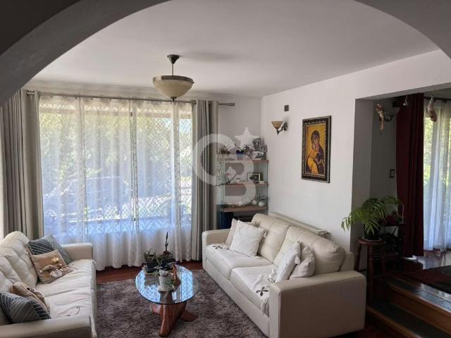 Amplia casa en condominio muy cerca de clínica PV | 8 dormitorios por 19500.00 en Puerto Varas