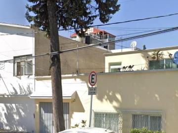 KRS Inversión con Pagos Flexibles Casa en Venta por Remate Bancario en Coyoacán