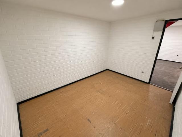 Amplia casa con 4 dormitorios en avenida eyzaguirre | 4 dormitorios por 130000. 00 en Puente Alto