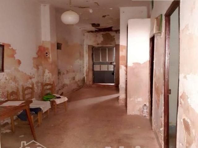 AMPLIA CASA CON DOS TERRAZAS PARA HACER TU HOGAR DE SUEÑO